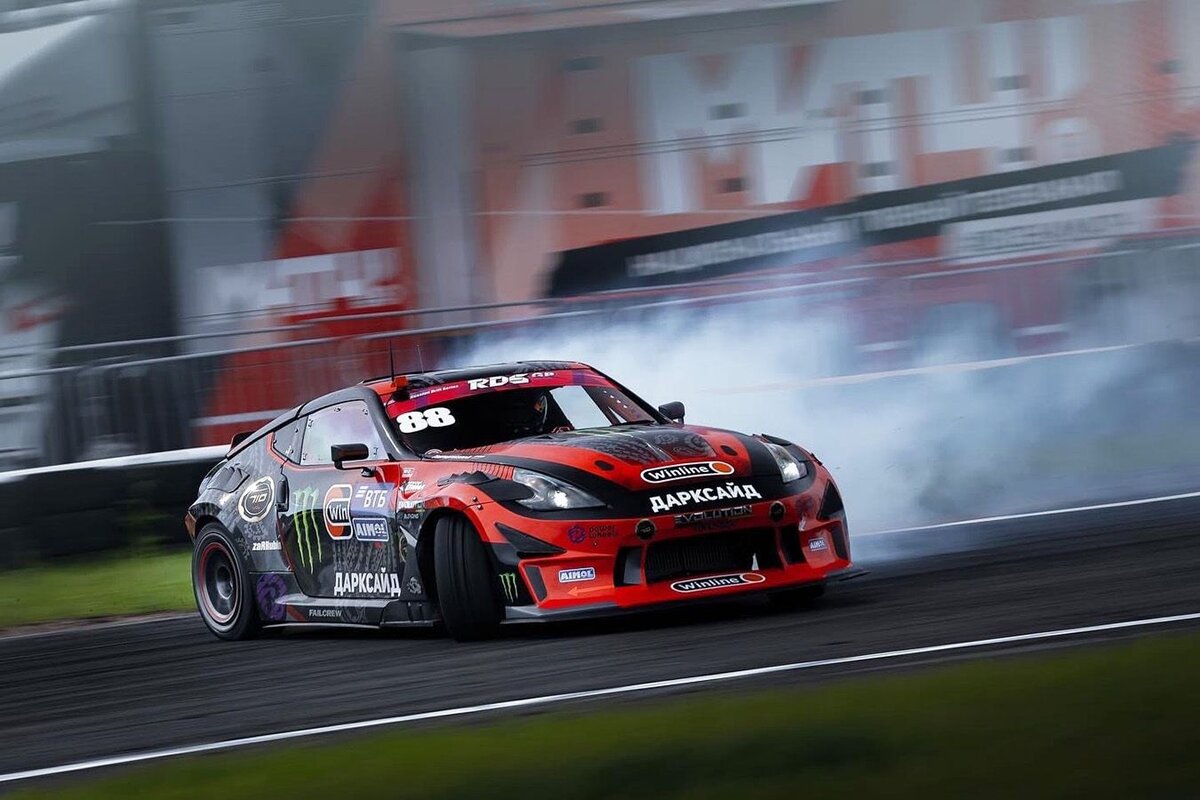 nissan 370z drift