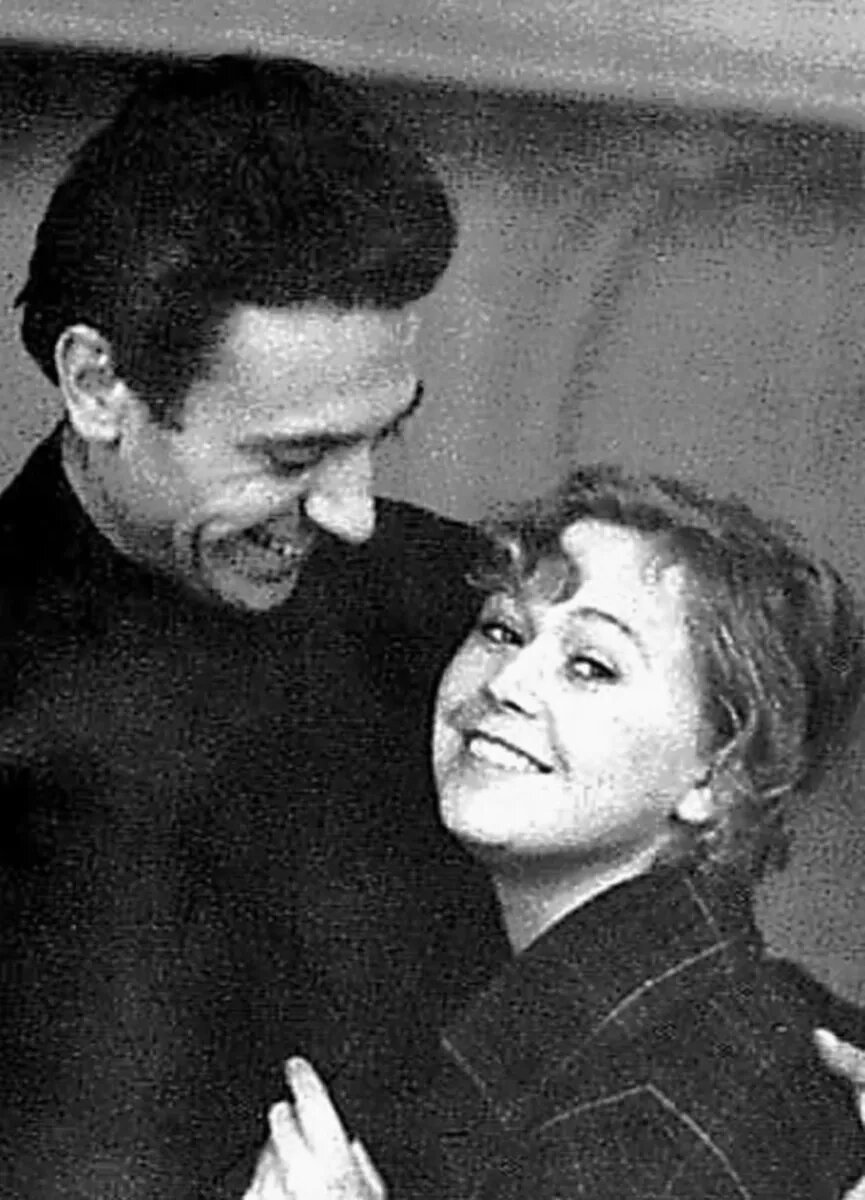 Светлана Немоляева и Александр Лазарев в молодости. Фото: wikifoto.ru