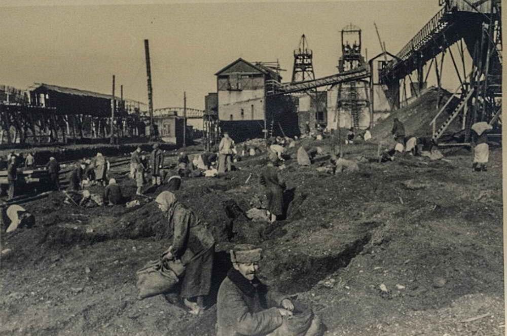 Фото города шахты во время войны