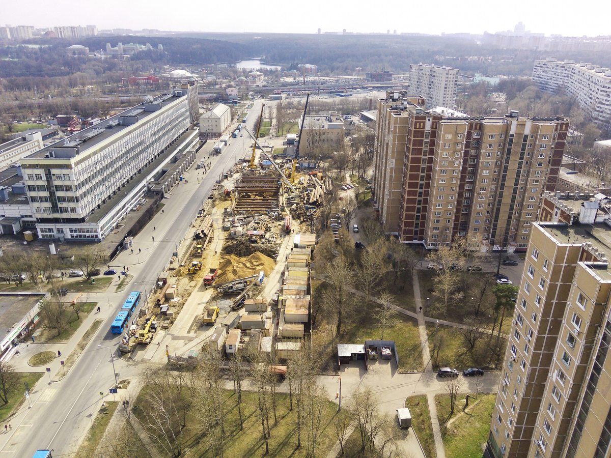 вход в метро царицыно