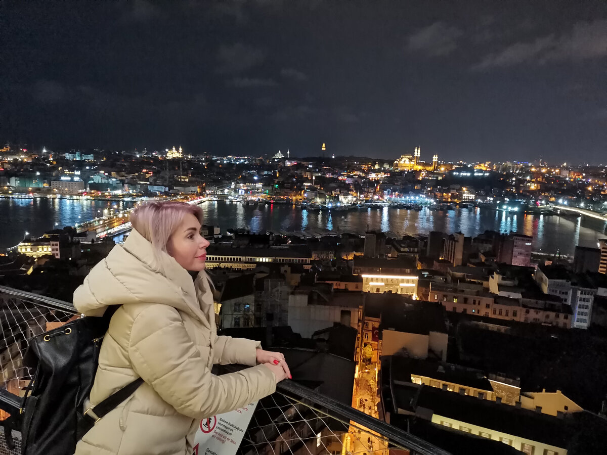 Ночной Стамбул.