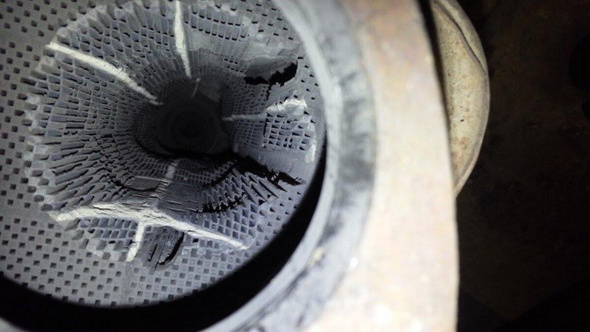 Вот какая чёрная дыра возникает в сажевом фильтре