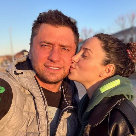     Зепюр Брутян и Павел Прилучный стали родителями