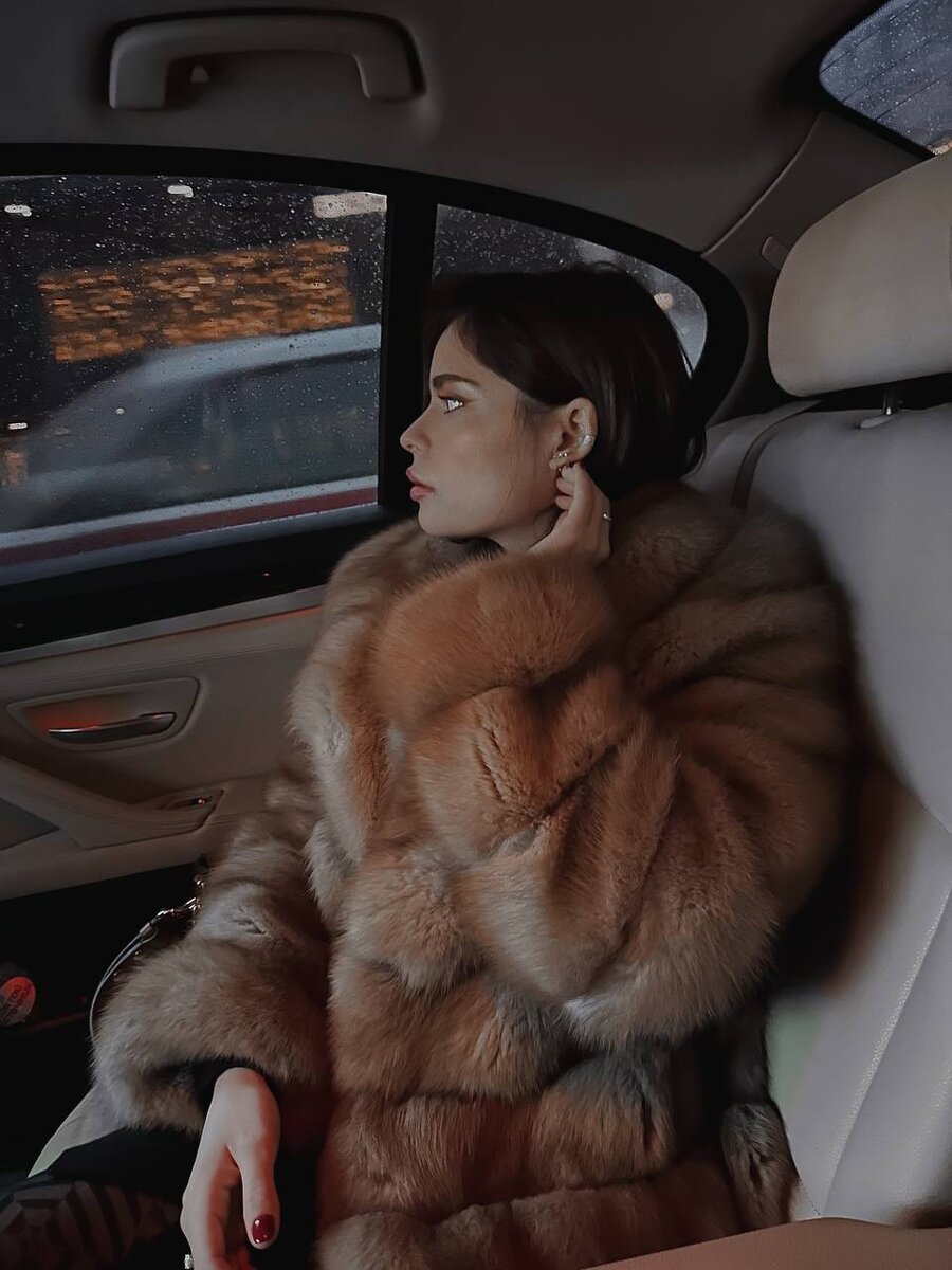 Полушубок из меха куницы 