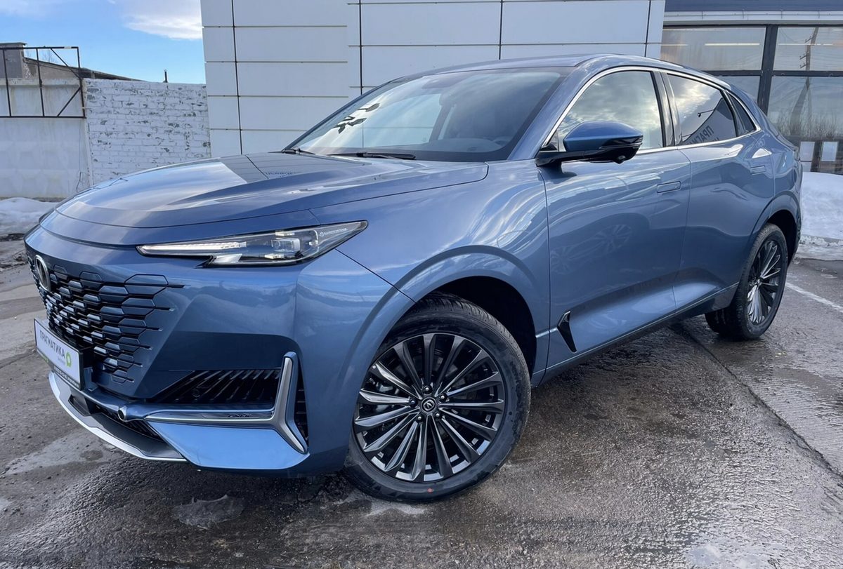Changan UNI-K Luxe 2022 г. в. 2.0 л. | 226 л. с. | AT | Полный привод | Бензин