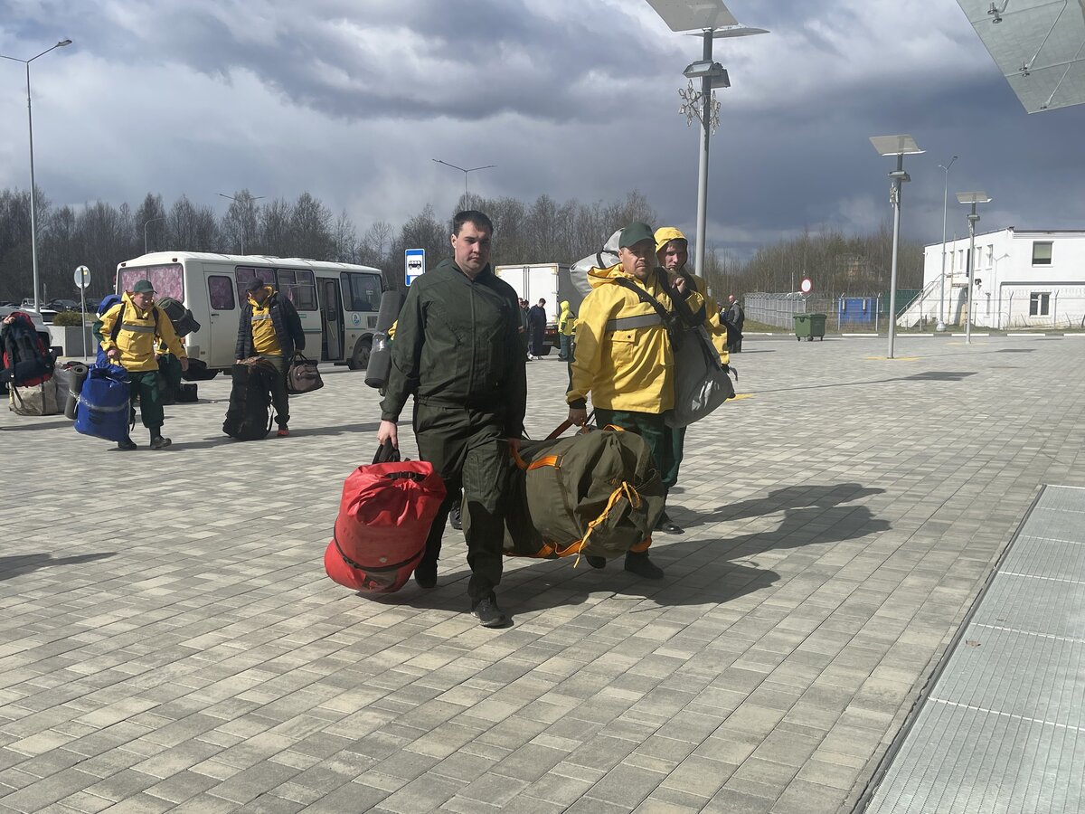    Десантники-пожарные из Карелии отправились тушить пожары в тюменских лесахМинприроды Карелии
