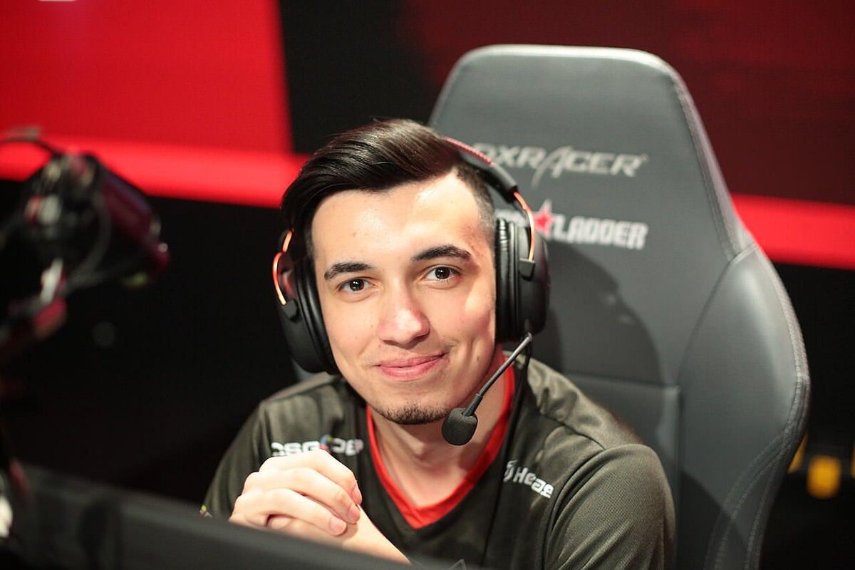     Озгюр woxic Экер