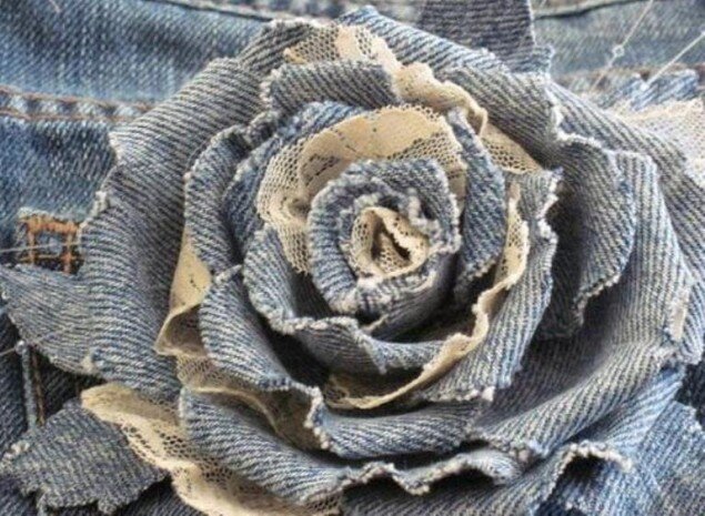 Цветы из джинсовой ткани - 65 фото