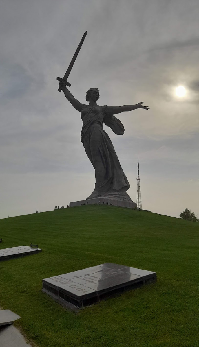 Родина-мать. Высота 85 метров, 1967 года постройки. Фото Бондаревой Марины 2021год.