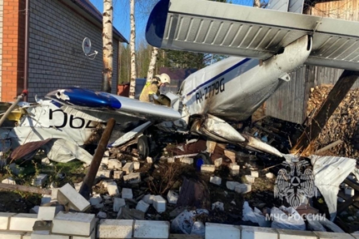    Глава Усть-Кулома Сергей Рубан сообщил о пострадавших в крушении самолёта