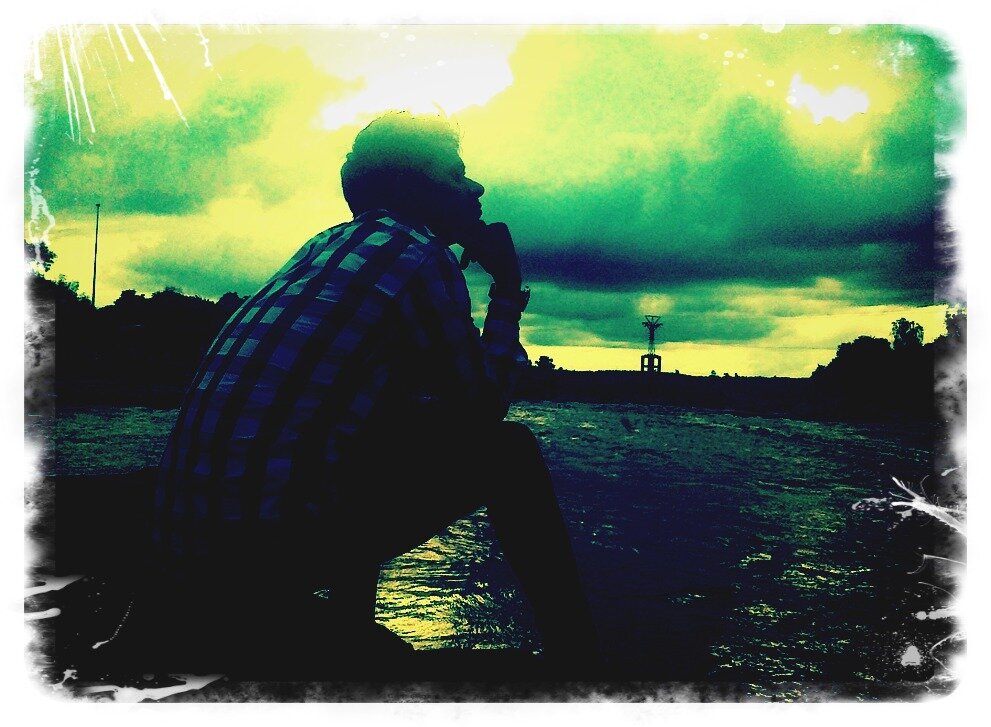 А потом той же дорогой туда же и прийти. По привычке.