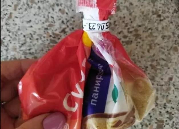 Jeder kennt die engen Klammern, die an vielen Brotpackungen im Laden angebracht sind. Früher kaufte ich Brot, räumte es auf und warf die Klammer weg.-5