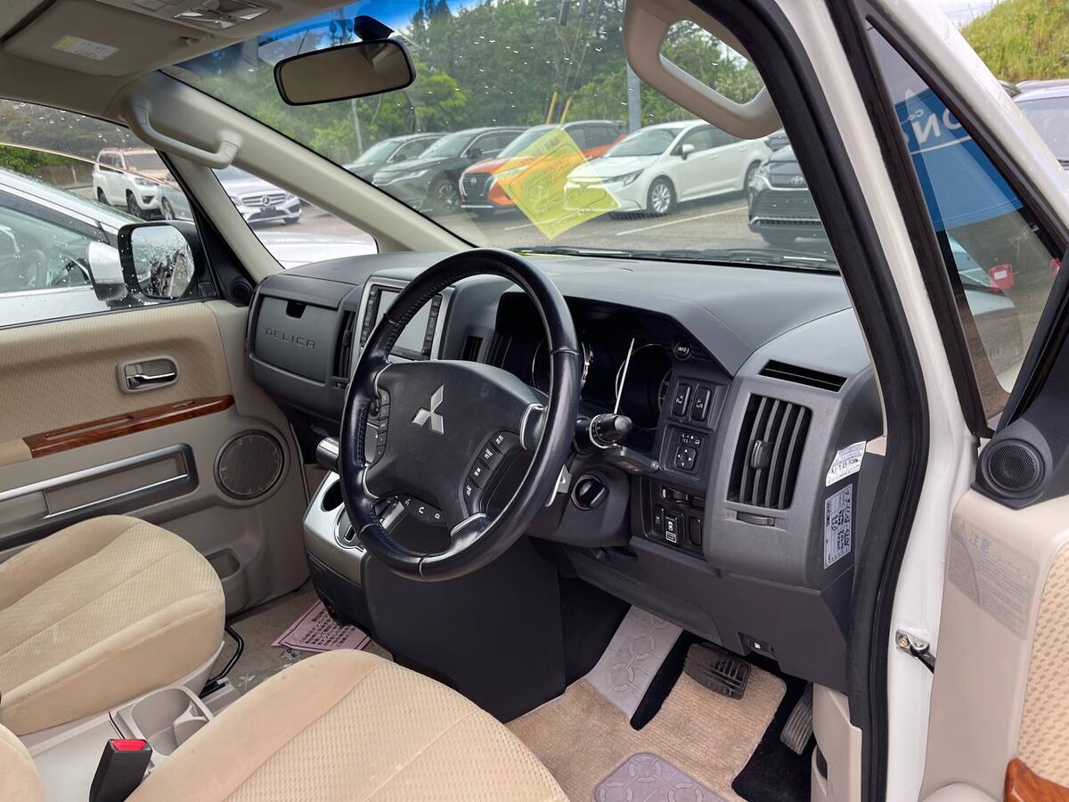 Фото салона, листайте