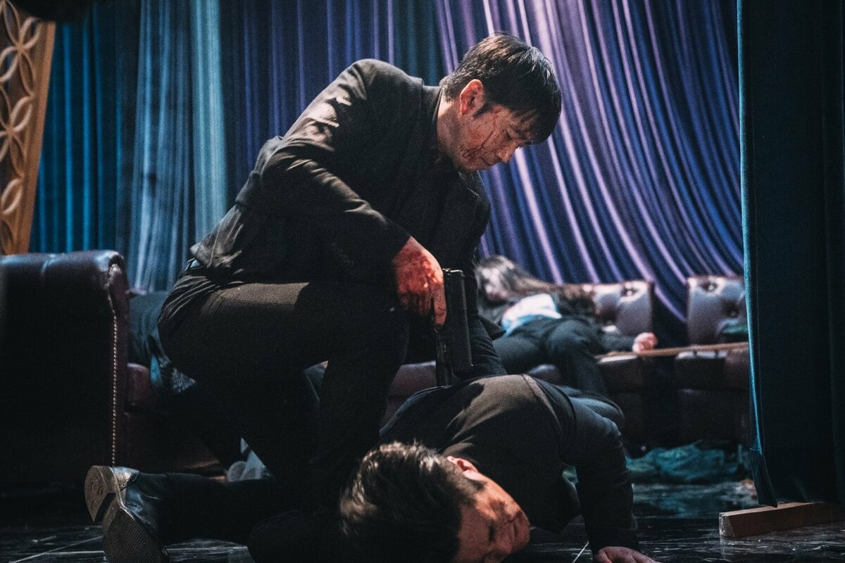 Spiritwalker фильм 2021 корея. Скрученный человек фильм 2022. Ускользающий человек yucheitalja / spiritwalker. Ускользающий человек фильм 2021. Ускользающий человек 2020.