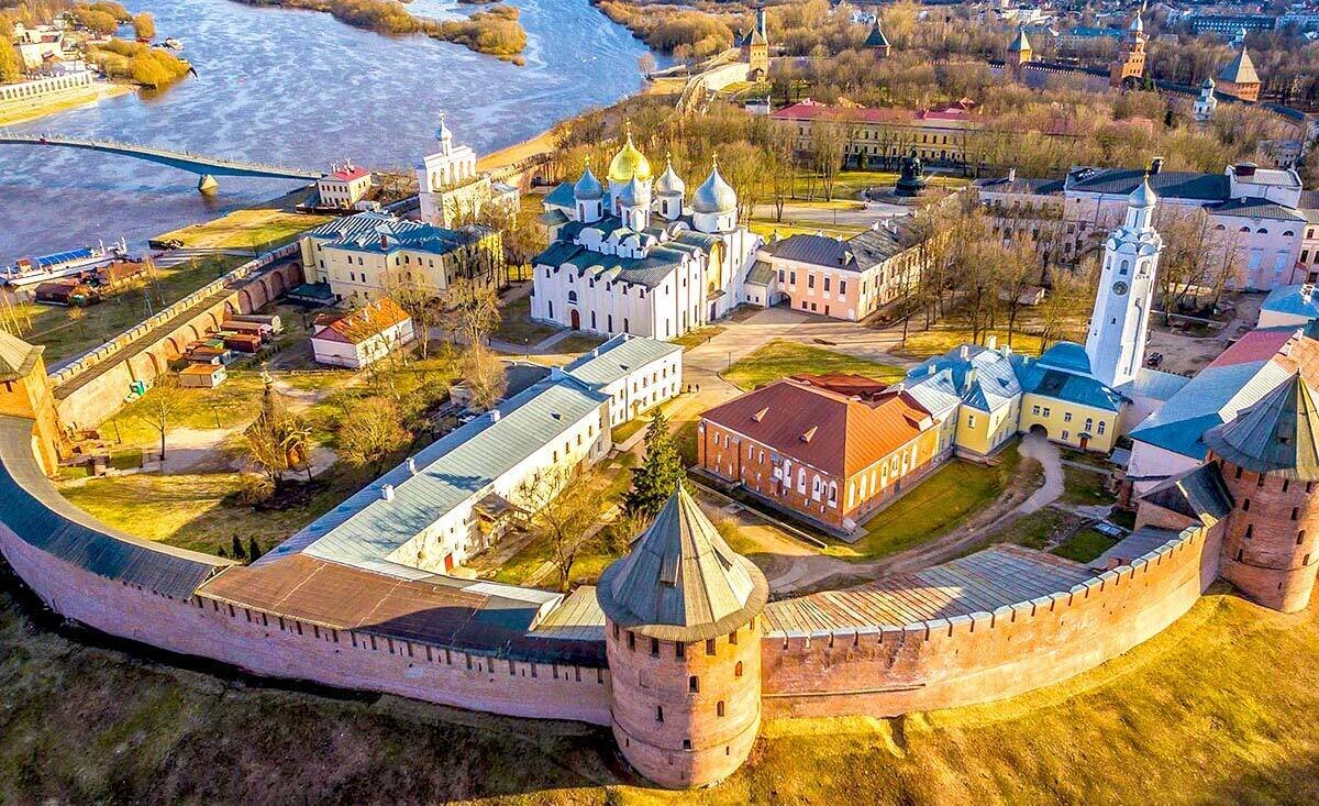 Новгородский Кремль. Источник фото - https://goo.su/KYi0v