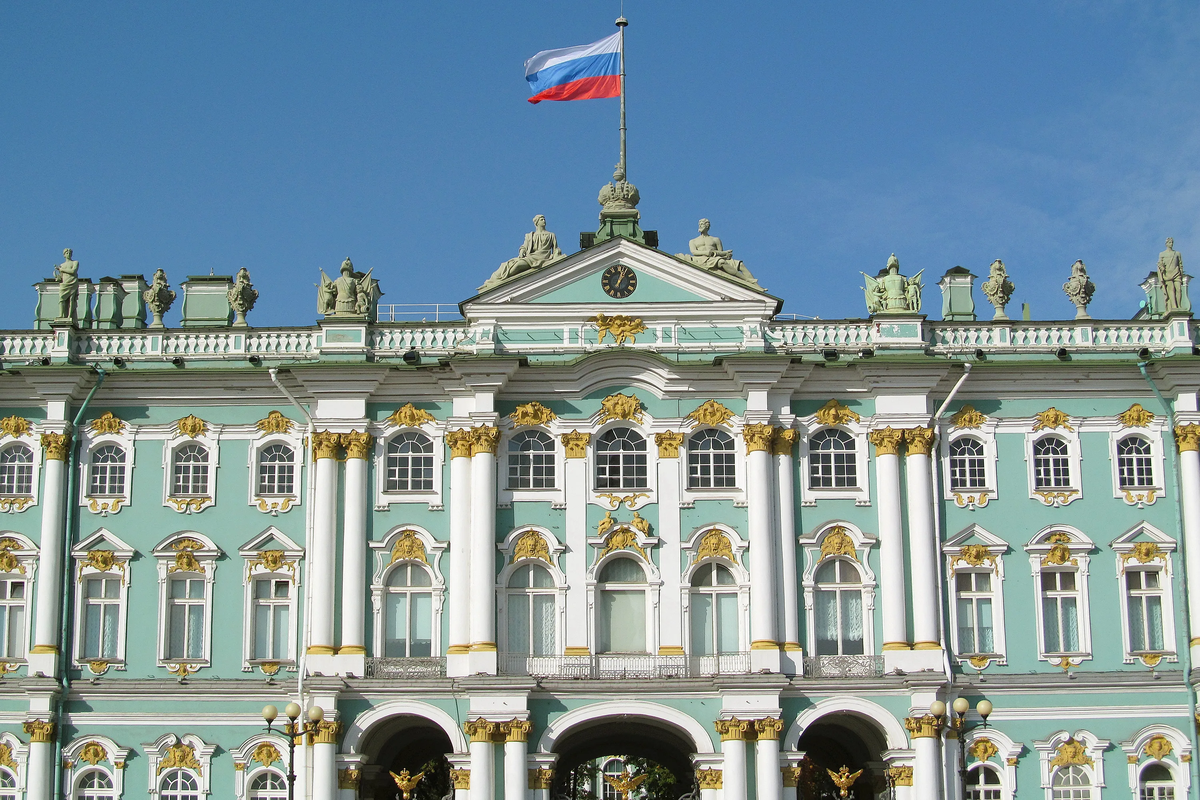 здание зимнего дворца в санкт петербурге