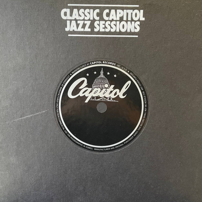 Бокс-сети Classic Capitol Jazz Sessions, состоящий из 19 LP