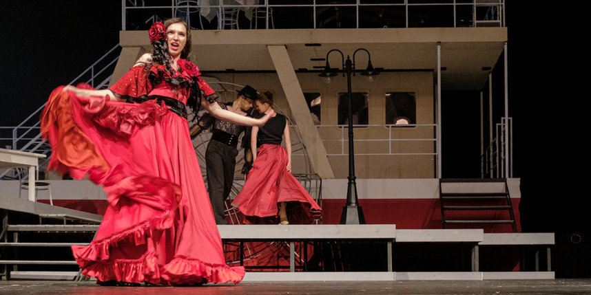    Светлана Митрофанова во время репетиции спектакля "Жестокий роман".Алена Бобрович