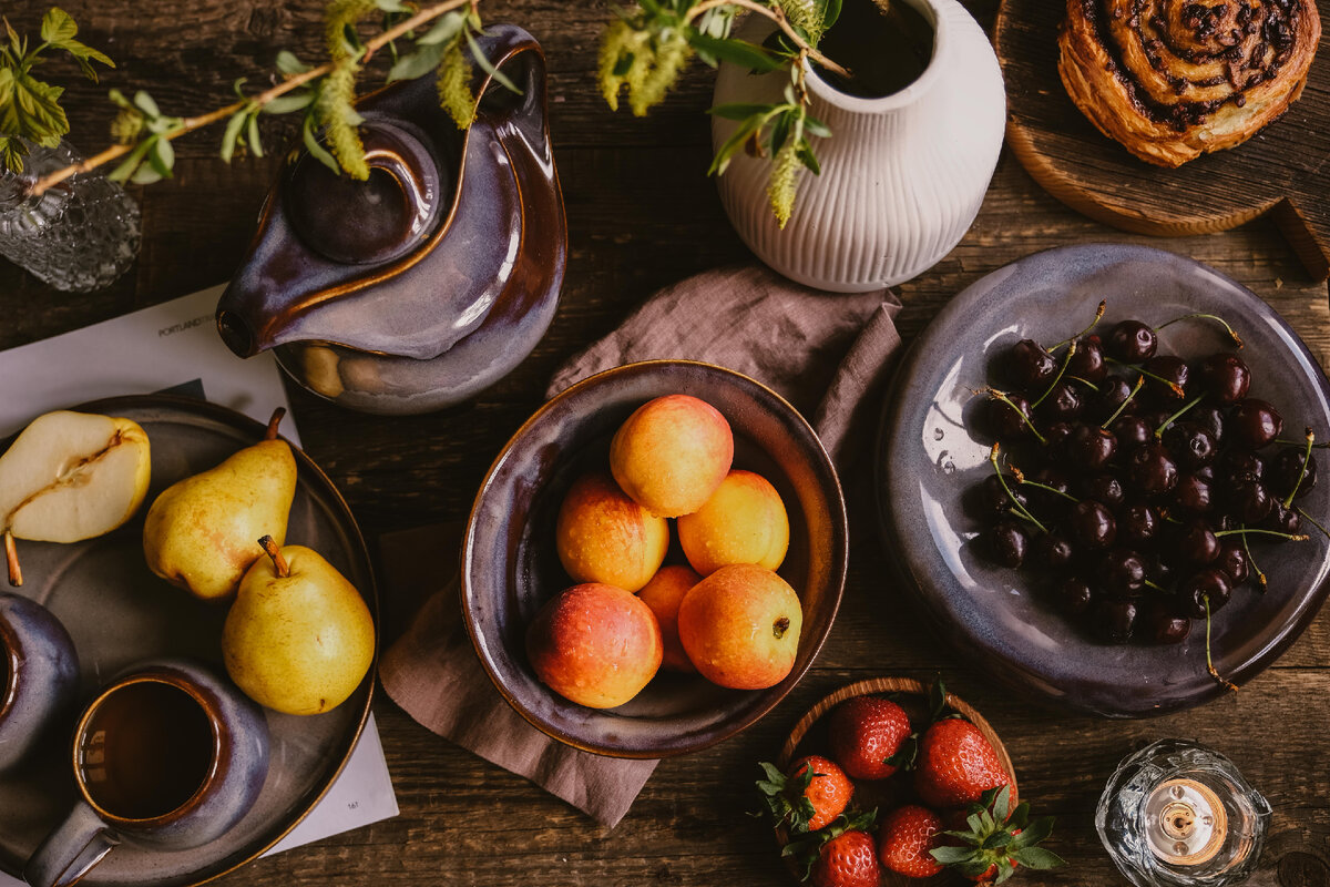 На фото серия "Лихолесье" Мастерской дизайнерской посуды "VELES"