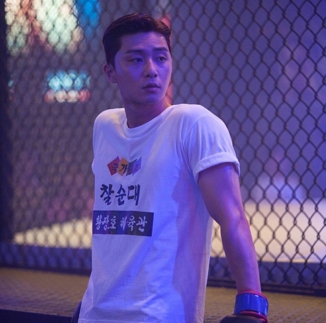 Пак Со Джун. Кадр из сериала "Мой третьесортный путь"