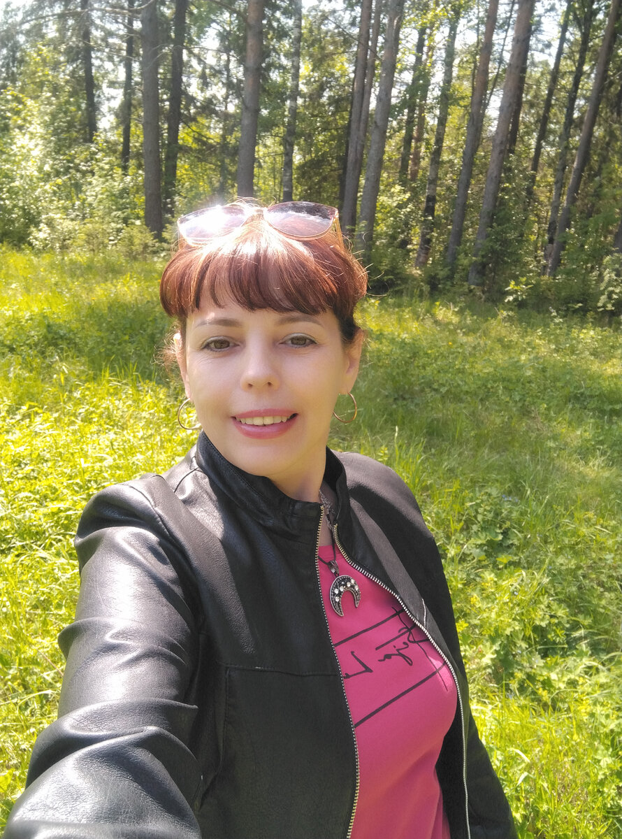 Вот я в отпуске в деревне. Живу с раком желудка, после операции почти три года. Слава Богу. Но без докторов, которые вложили свой труд в мою жизнь,это было бы просто невозможно 