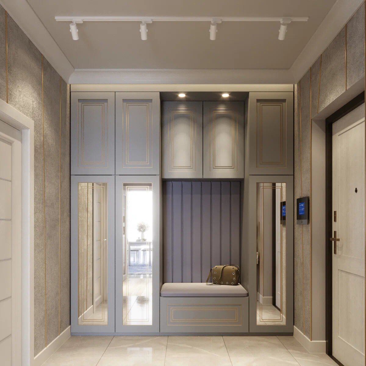 Золото в прихожей