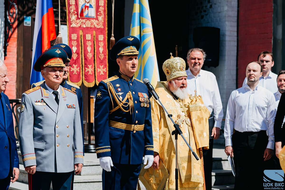 В День России Храму Вознесения Господня присвоили наименование Главного  Храма Воздушно-космических сил | ЦОК ВКС