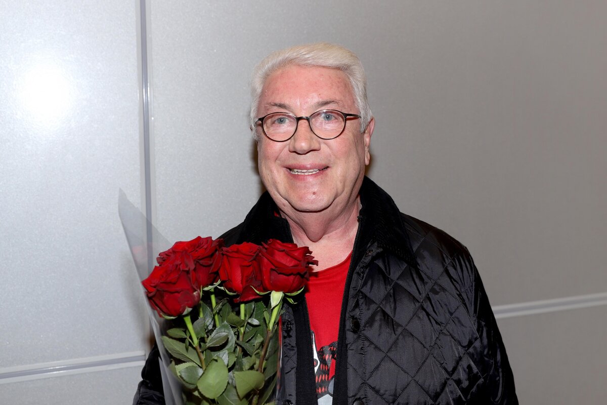     49 лет вместе: как выглядят Владимир Винокур и его жена в годовщину свадьбы, показала их единственная дочь