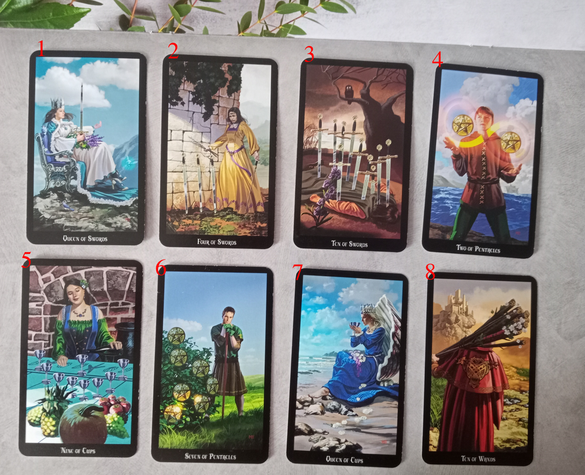 Расклад Что вас тормозит на Колдовском таро