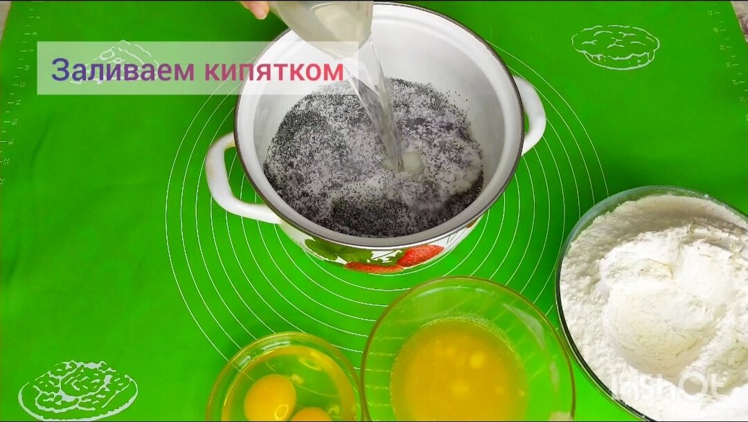 Предлагаю вам сегодня приготовить вкусные булочки с маком. Тесто готовится легко, из доступных ингредиентов. А булочки получаются воздушными, мягкими и очень вкусными.-2