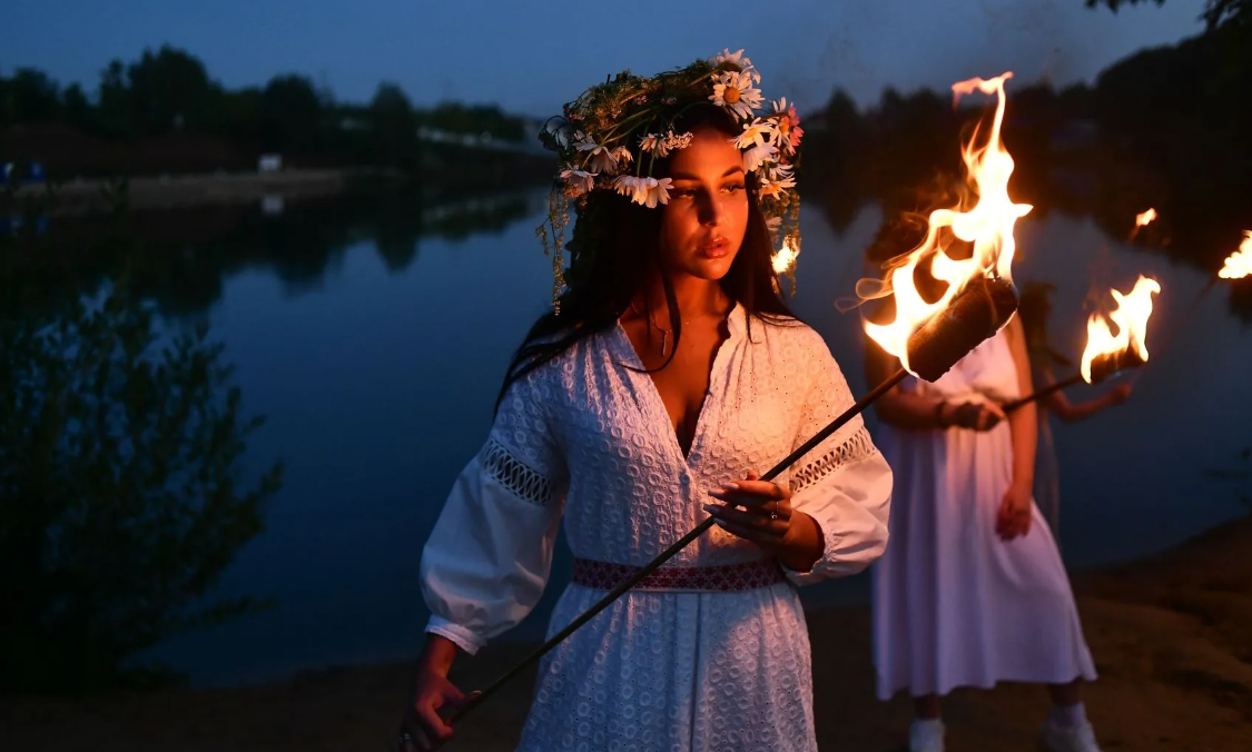 Фото с праздником ивана купалы. Ивана Купала 2023. С праздником Ивана Купала. Ночь Ивана Купалы 2023.