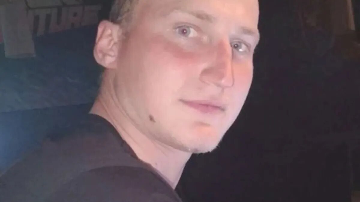 Виталий Карачев, воин-контрактник, погиб в зоне СВО. Фото: Вятский автомобильно-промышленный колледж Вятский автомобильно-промышленный колледж/ВКонтакте