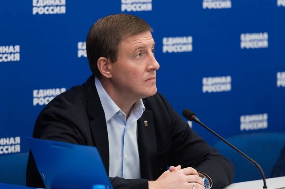    Председатель «Единой России» Медведев пожелал Турчаку скорее поправиться