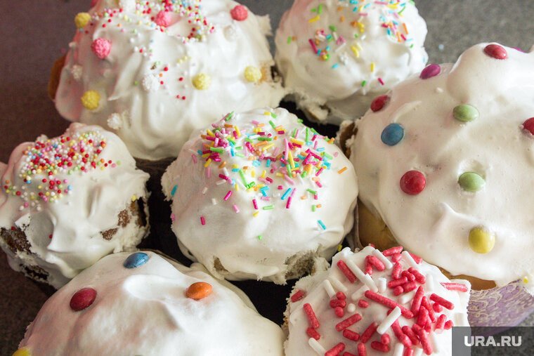    В этом году россияне в среднем потратят на куличи 318 рублей