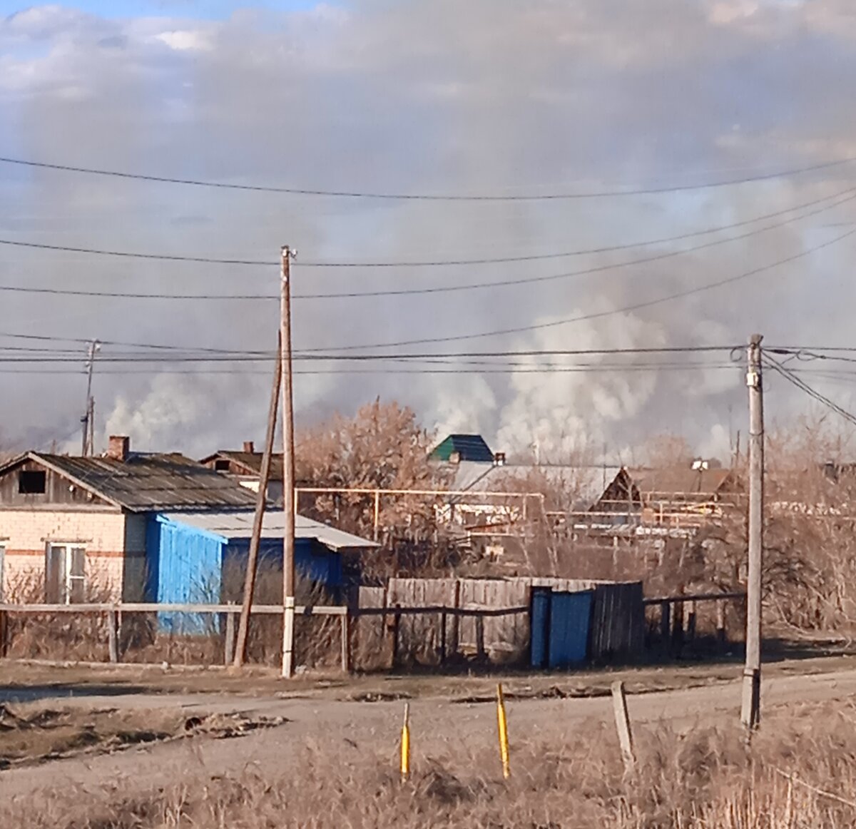 Вид с нашей крыши.