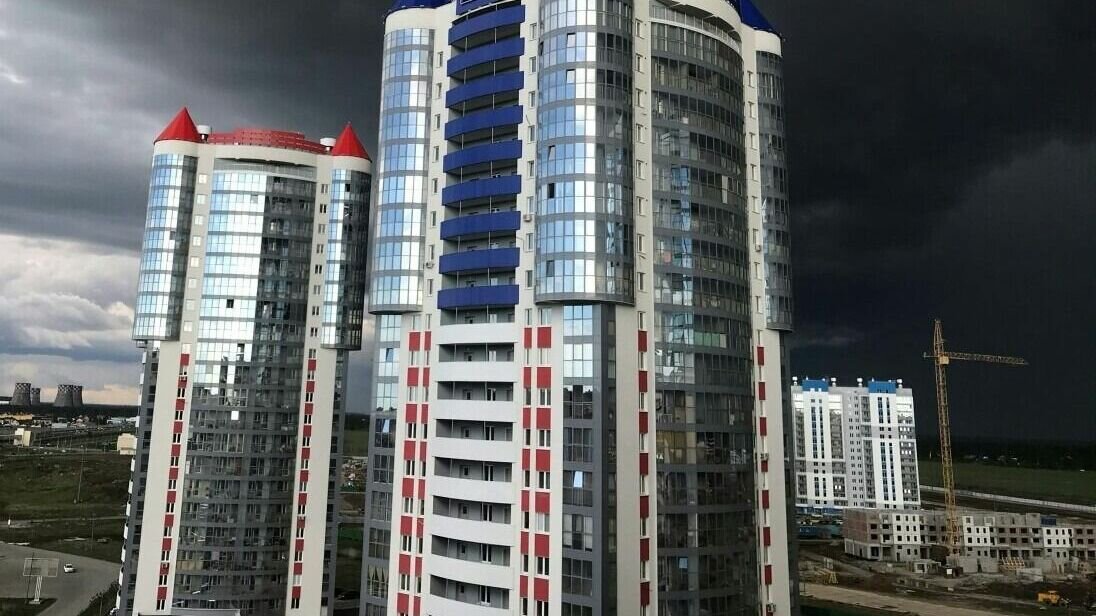     В областную столицу тепло вернётся только на следующей неделе. По данным Гисметео, северный ветер сменит направление только 18 апреля, температура воздуха начнёт повышаться.