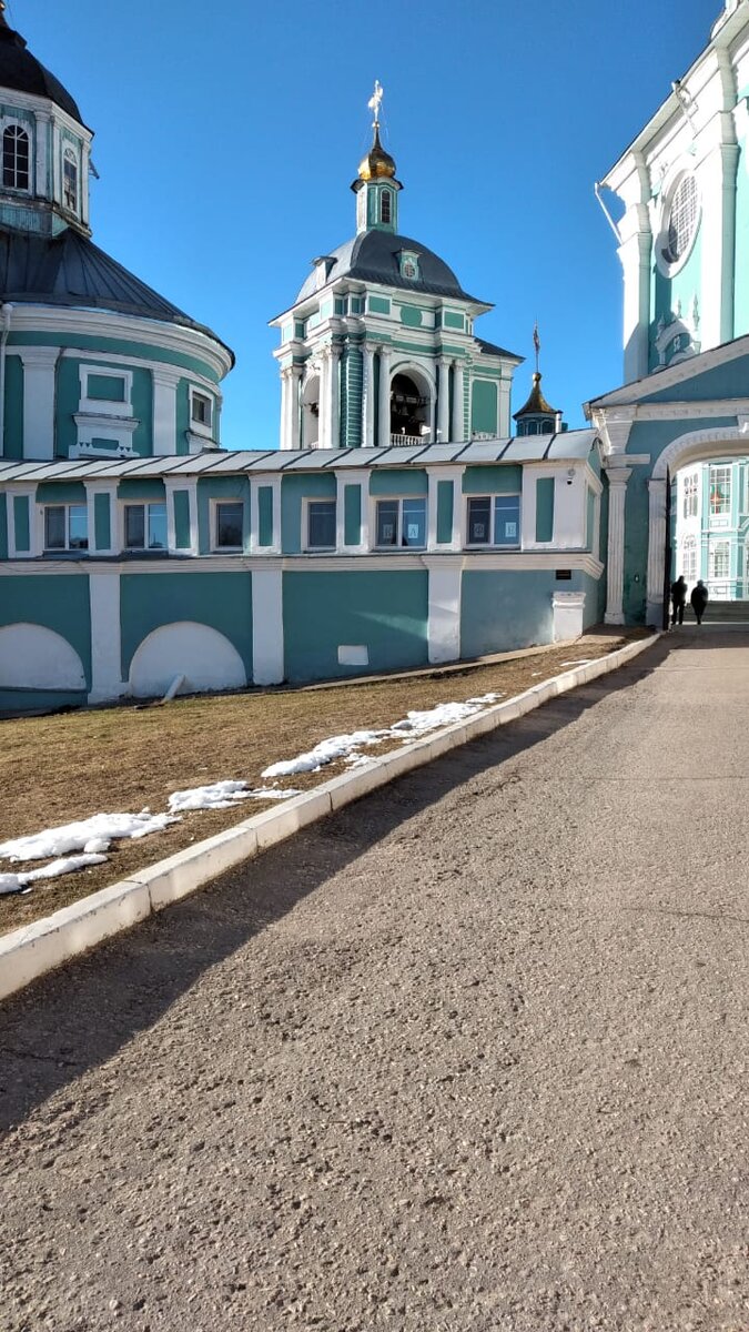 Успенский собор в Смоленске (фото автора) листайте далее