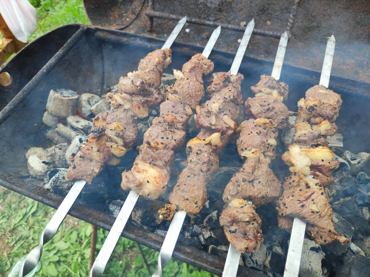 Пасха в Крыму у моря и рецепт вкусного шашлыка из говядины | жизнь и Крым |  Дзен