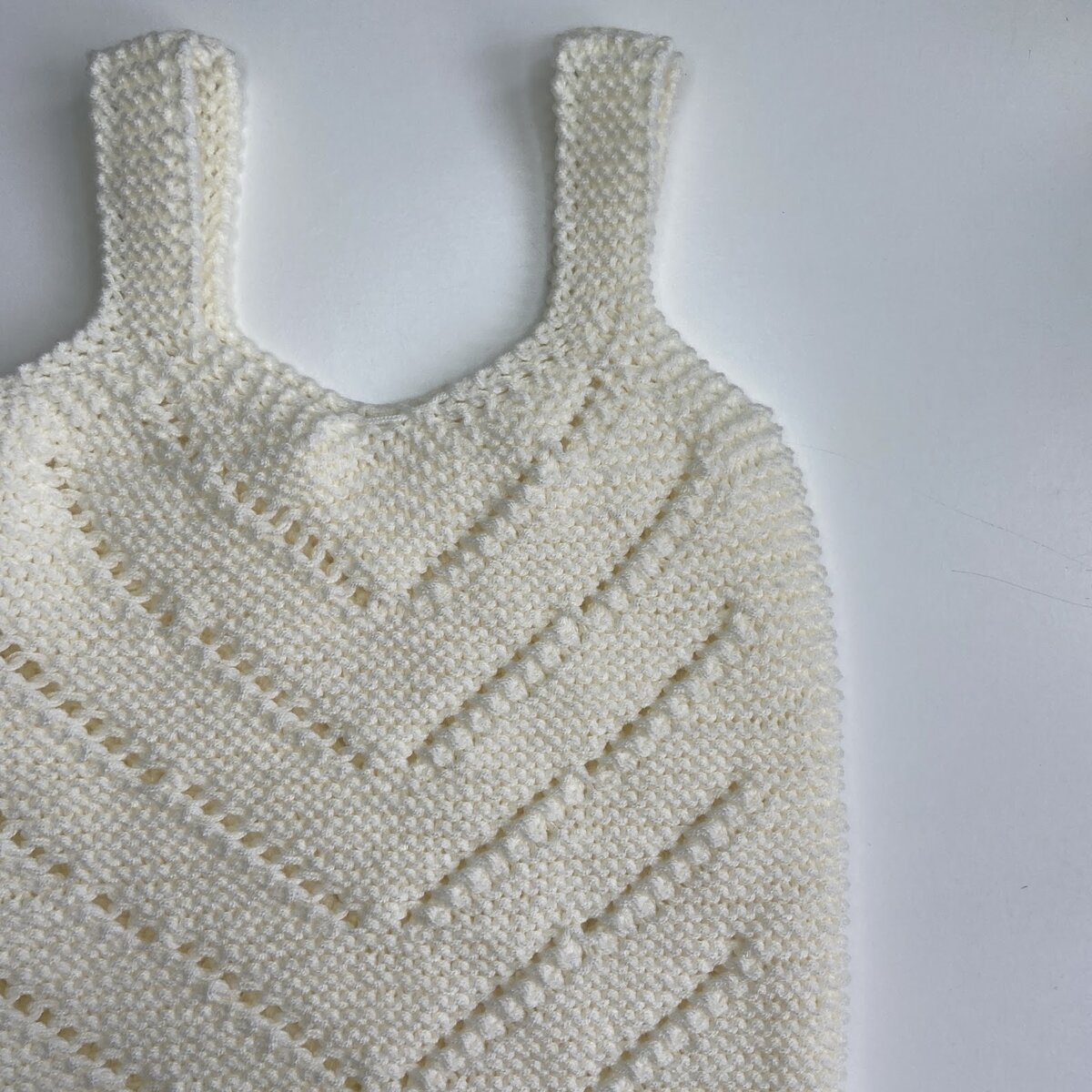 Детское платье спицами