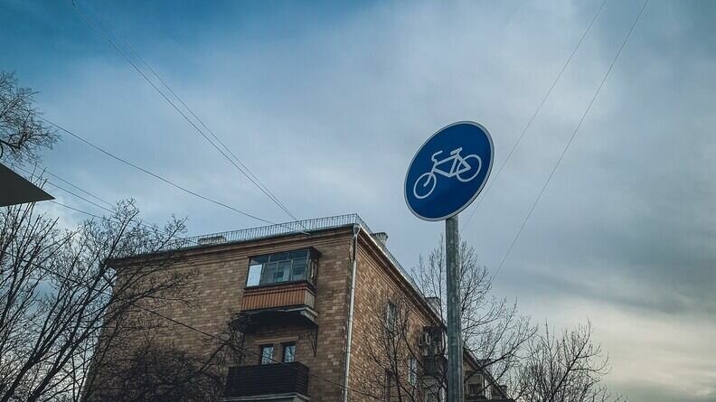    Одно ДТП произошло на нерегулируемом пешеходном переходе на улице Чаплина. Как сообщили изданию NashGorod в пресс-службе Госавтоинспекции Тюменской области, водитель «Kia Soul» наехал на 11-летнего мальчика, который переходил дорогу.