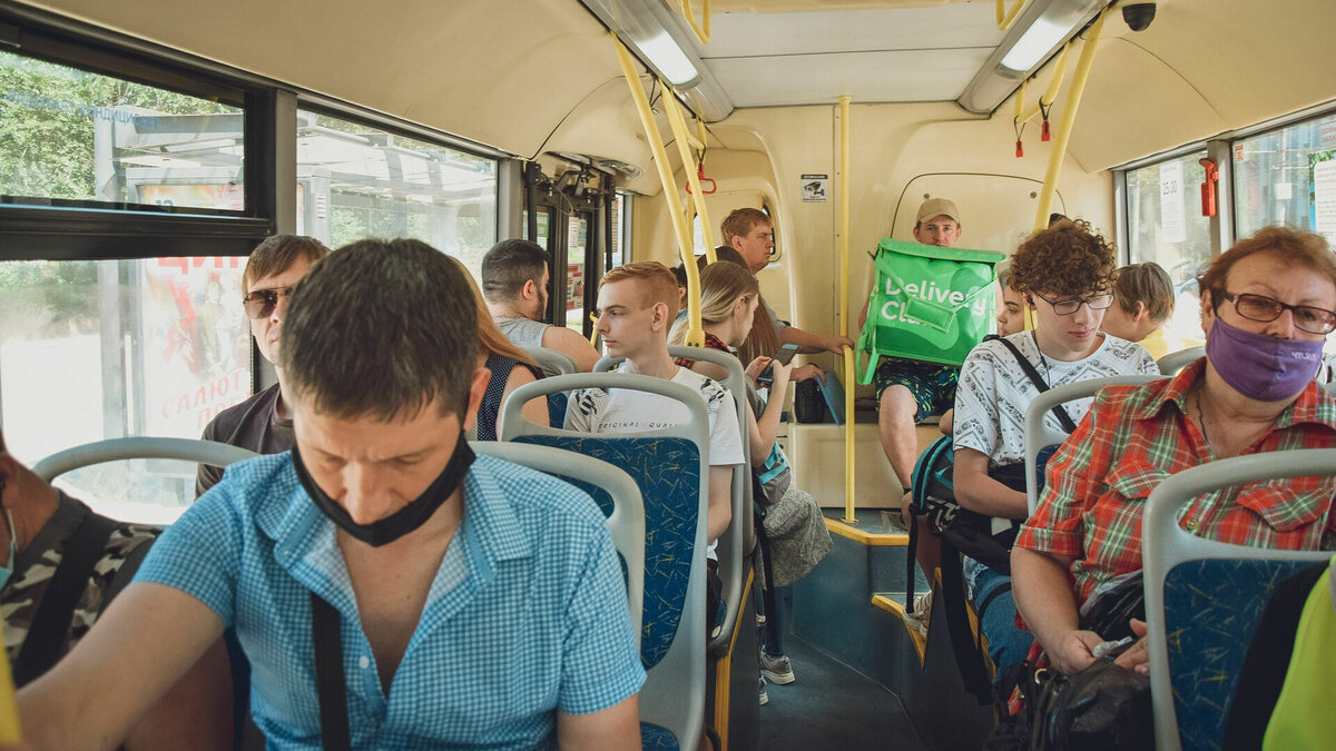     В ближайшие выходные, 22 и 23 апреля, также будет организована работа 23 автобусов большого и среднего класса по десяти маршрутам: до Ново-Кировского, Ново-Южного, Западного, Юго-Восточного и Северо-Восточного кладбищ.