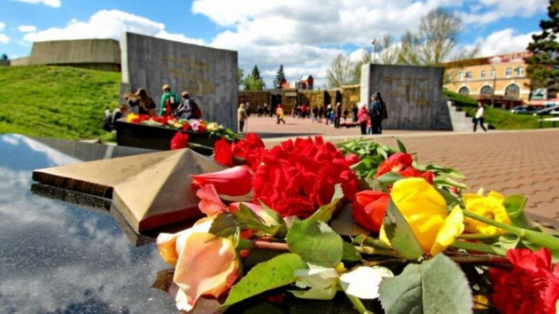     День Победы в Барнауле. Михаил Хаустов