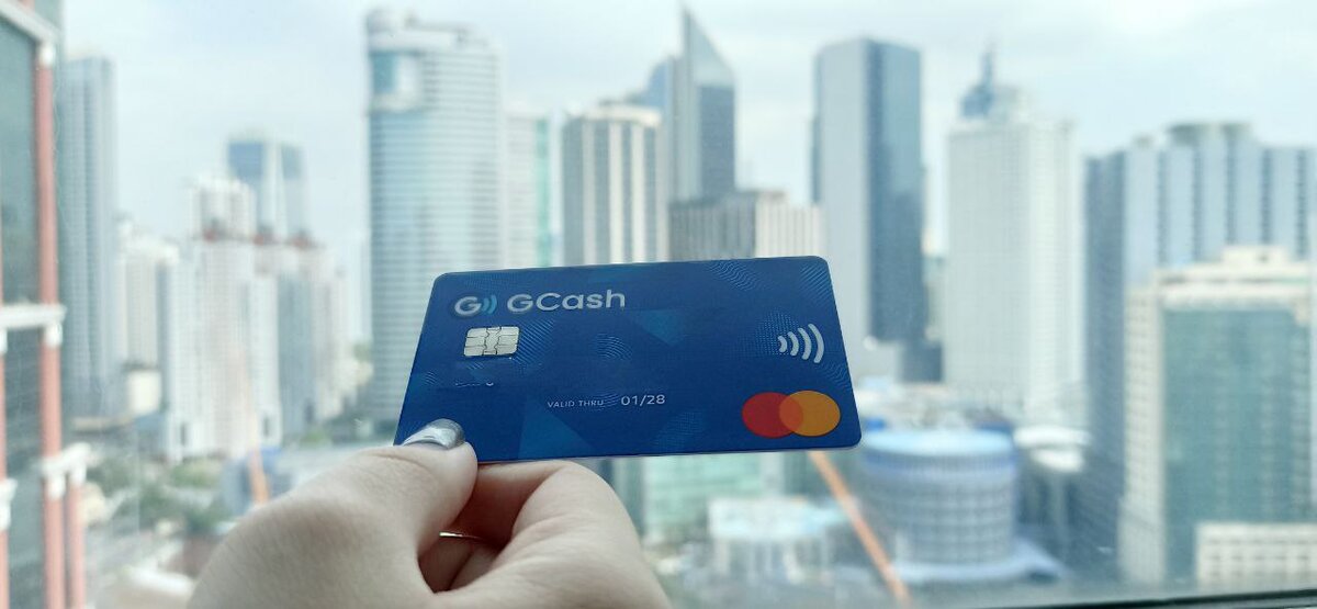 Филиппинская карта Mastarcard GCash 2023 по безвизовому штампу