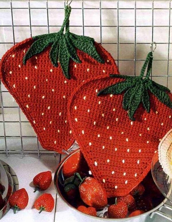 "Ягодка клубничка - солнышку сестричка": идеи вязаного "клубничного ...