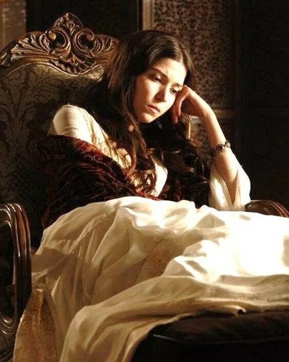 - Узнав о его решении я лишилась чувств источник:vk.com