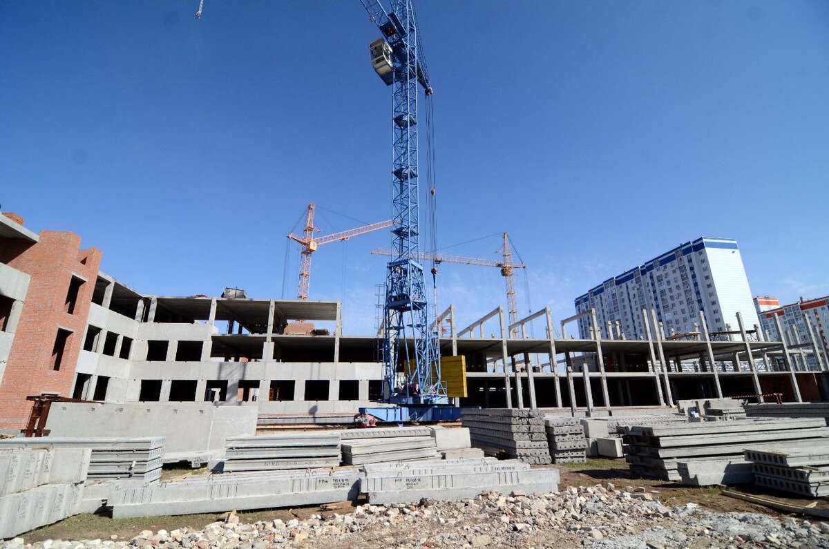   К концу 2023 года в Оренбурге планируют завершить строительство новой школы на ул. Рокоссовского