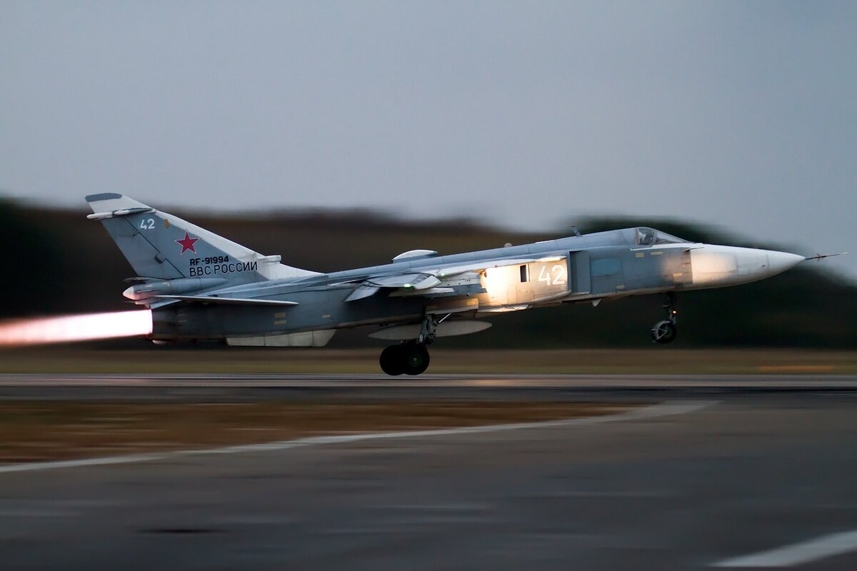    Су-24 (cc) Александр Бельтюков