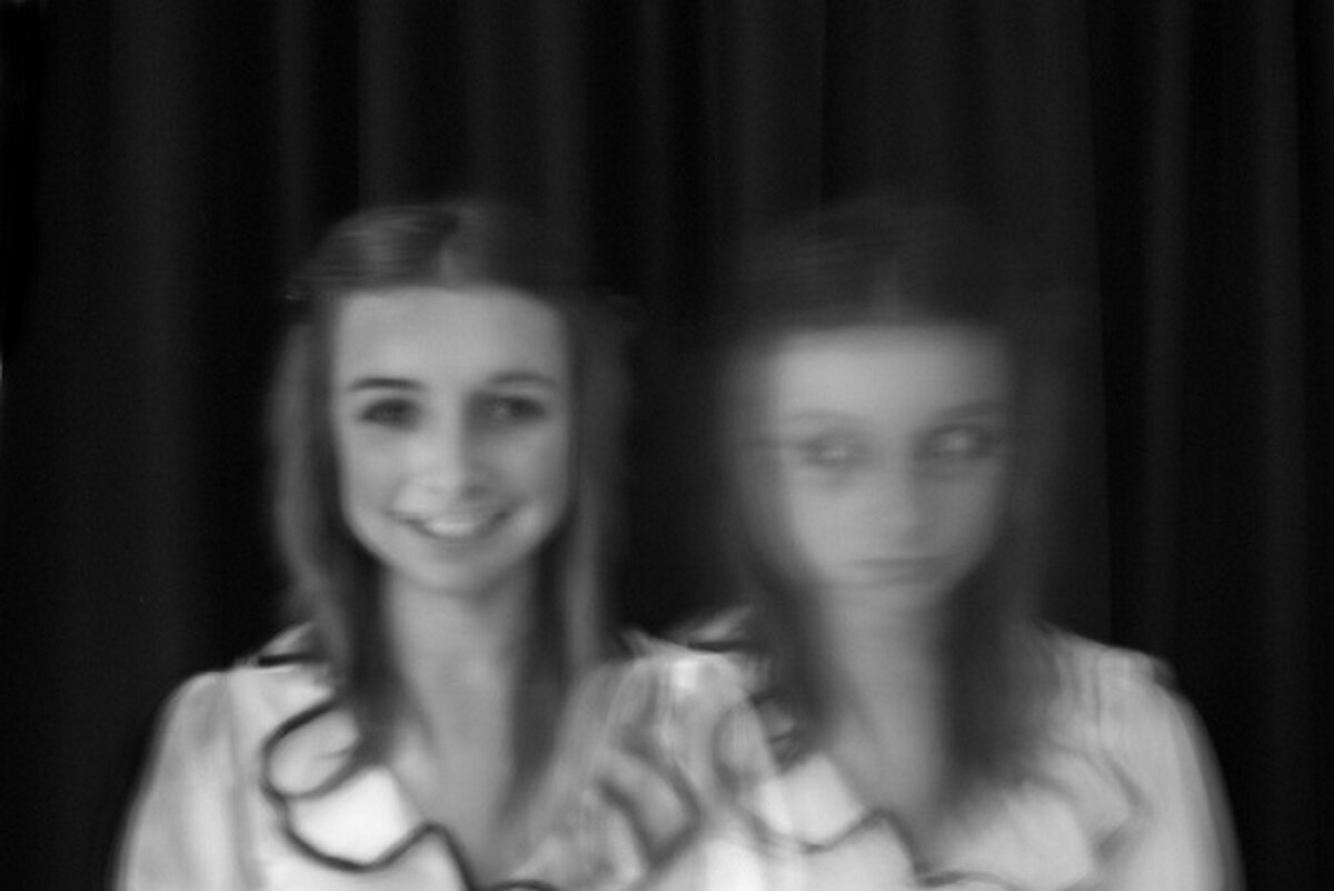 Дух двойника. Доппельгангер двойник. Как вызвать духа двойника в домашних условиях. Увидел своего двойника. Вызов двойника.