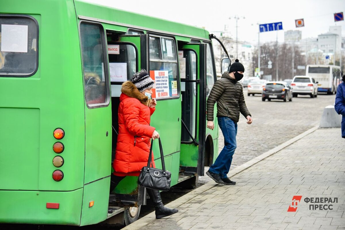 В Екатеринбурге перевозчики начали битву за поднятие тарифов и вытеснение  компаний-конкурентов | УРАЛИТИ | Дзен