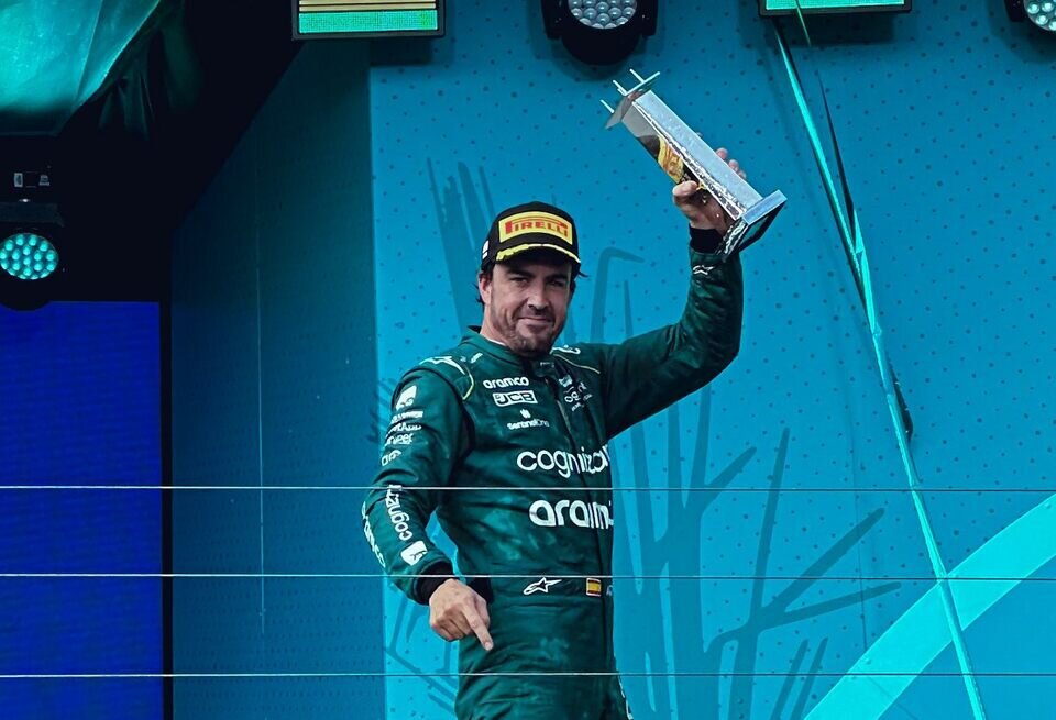    Фернандо Алонсо: Подиум это здорово, но хочется большегоAston Martin